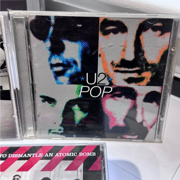 🎸💿Retro U2 Collectable CD’s 4 Titles Bundle from the 1990’s to early 2000📀🎸 - Picture 4 of 16